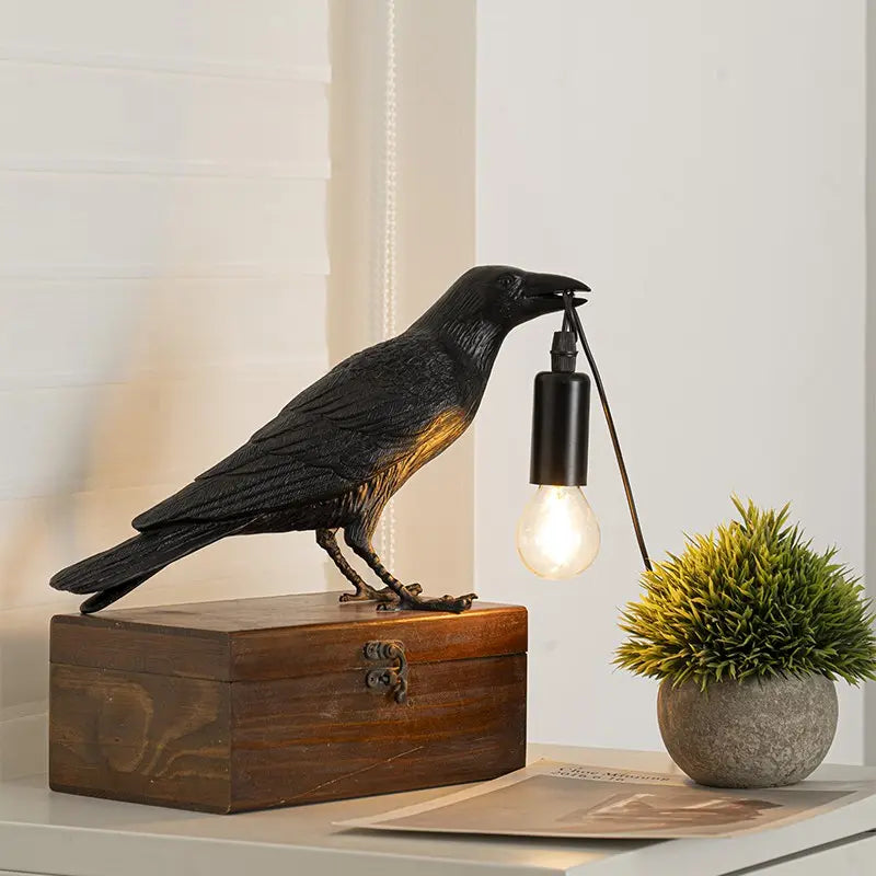 Crow Table Lamp – Resin Artistic Desktop Light