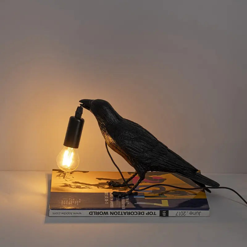 Crow Table Lamp – Resin Artistic Desktop Light