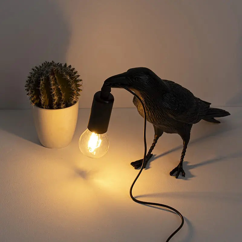 Crow Table Lamp – Resin Artistic Desktop Light
