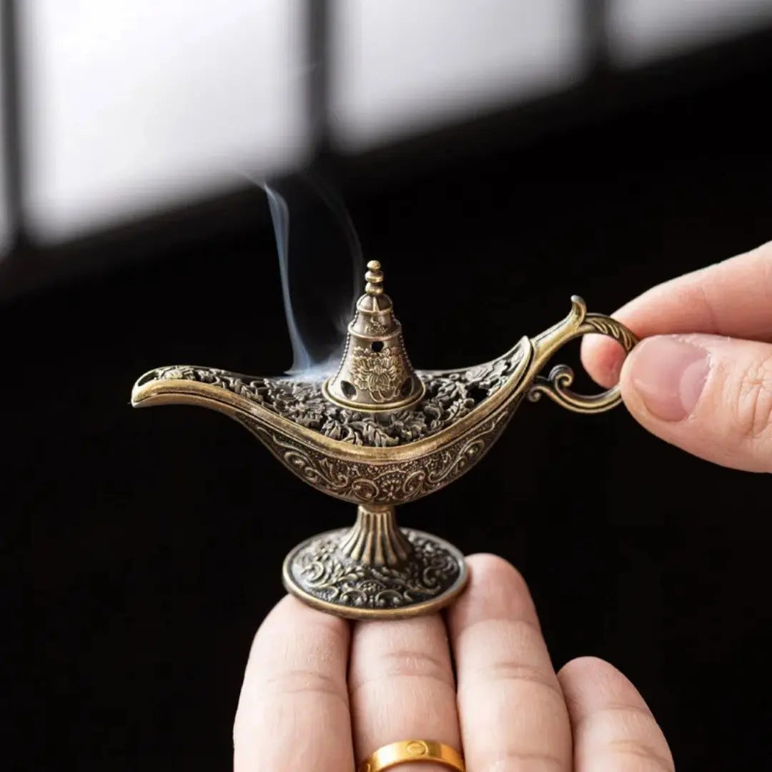 Vintage Genie Lamp Incense Burner with 42 Sandalwood Chips